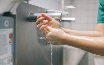 Hygiène en santé : bases essentielles pour étudiants Hygiène en santé : bases essentielles pour étudiants