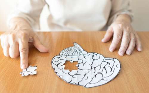 Alzheimer : comprendre et accompagner les patients